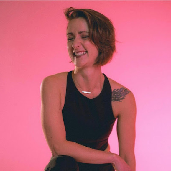 Meet your Posher, Jenny - Picture 1 of 1